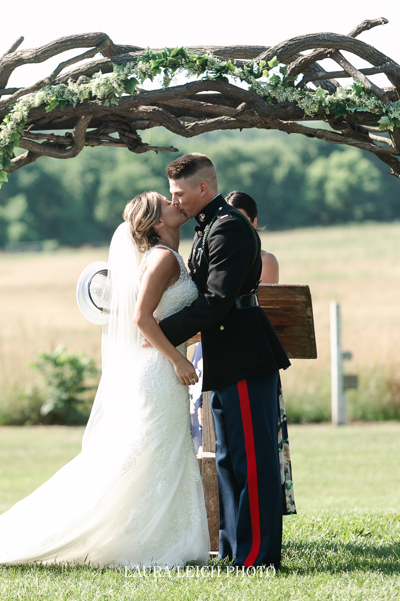 johnsons locust hall farm wedding photos-51